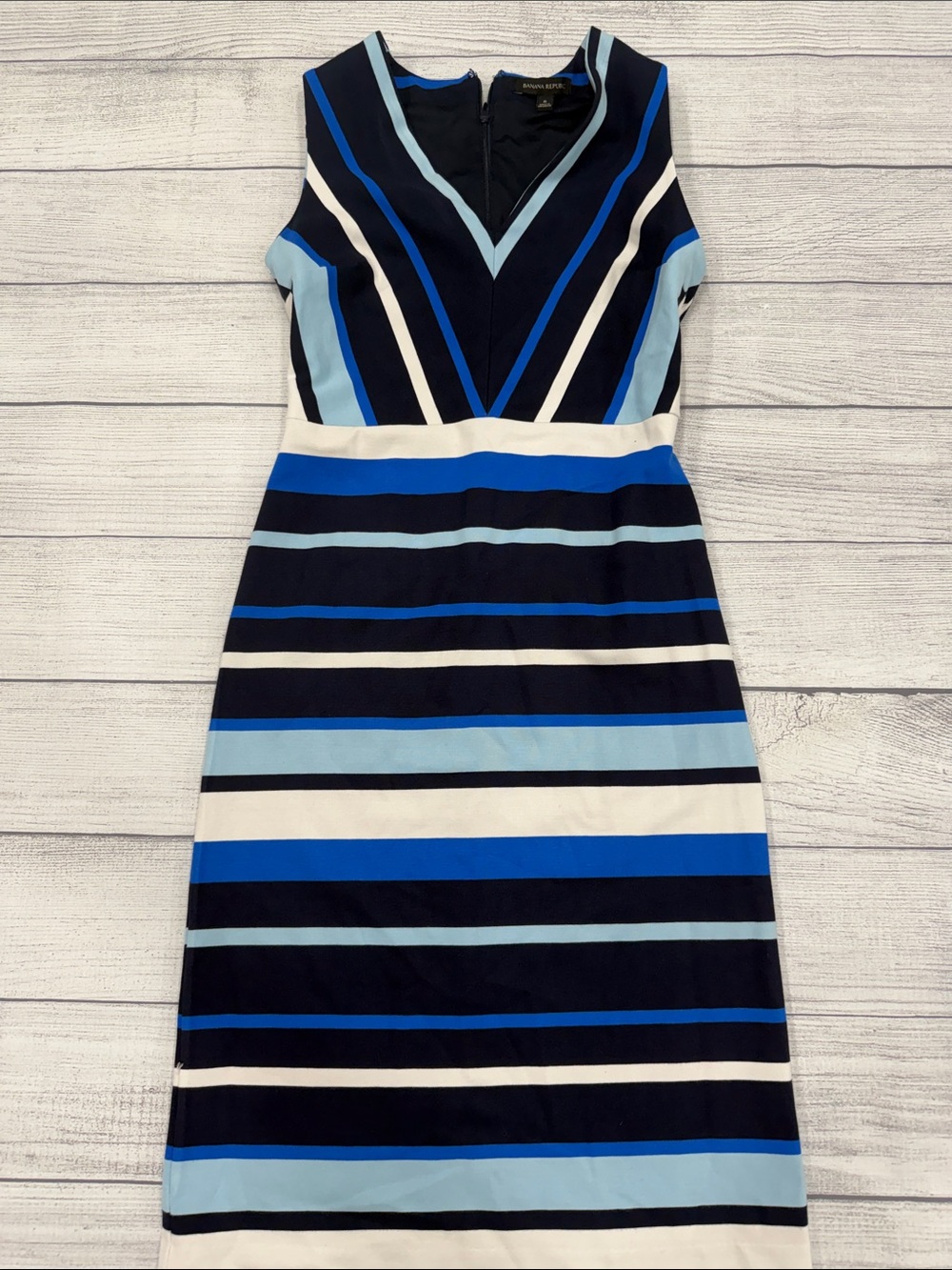 Banana Republic Blue Stripe Sheath Dress Sleeveless V Neck Size 6